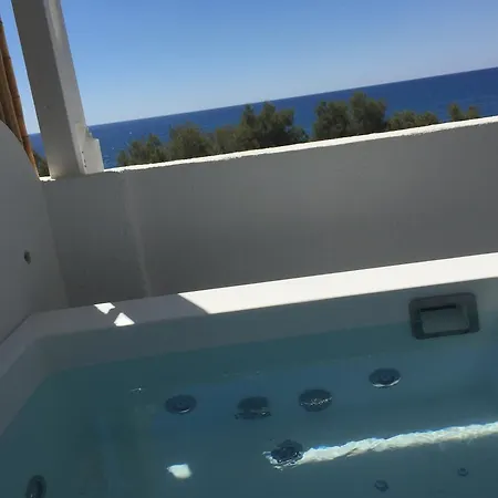 Blue Diamond Bay Perissa (Santorini)